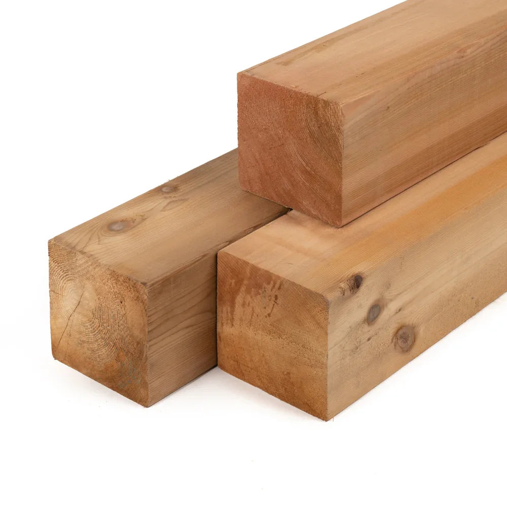 Cèdre rouge Sélection Patio 6" x 6" nominale (5 1/2'' x 5 1/2'' réelle)