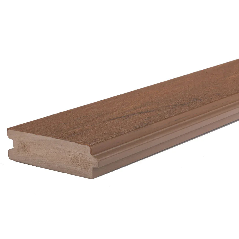 Planche de bois exotique brun rainurée pour terrasse et aménagement extérieur