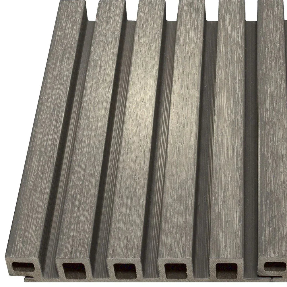 Composite Norvegian Siding #UH61 - 1’’ x 7.7’’ Silver Gray