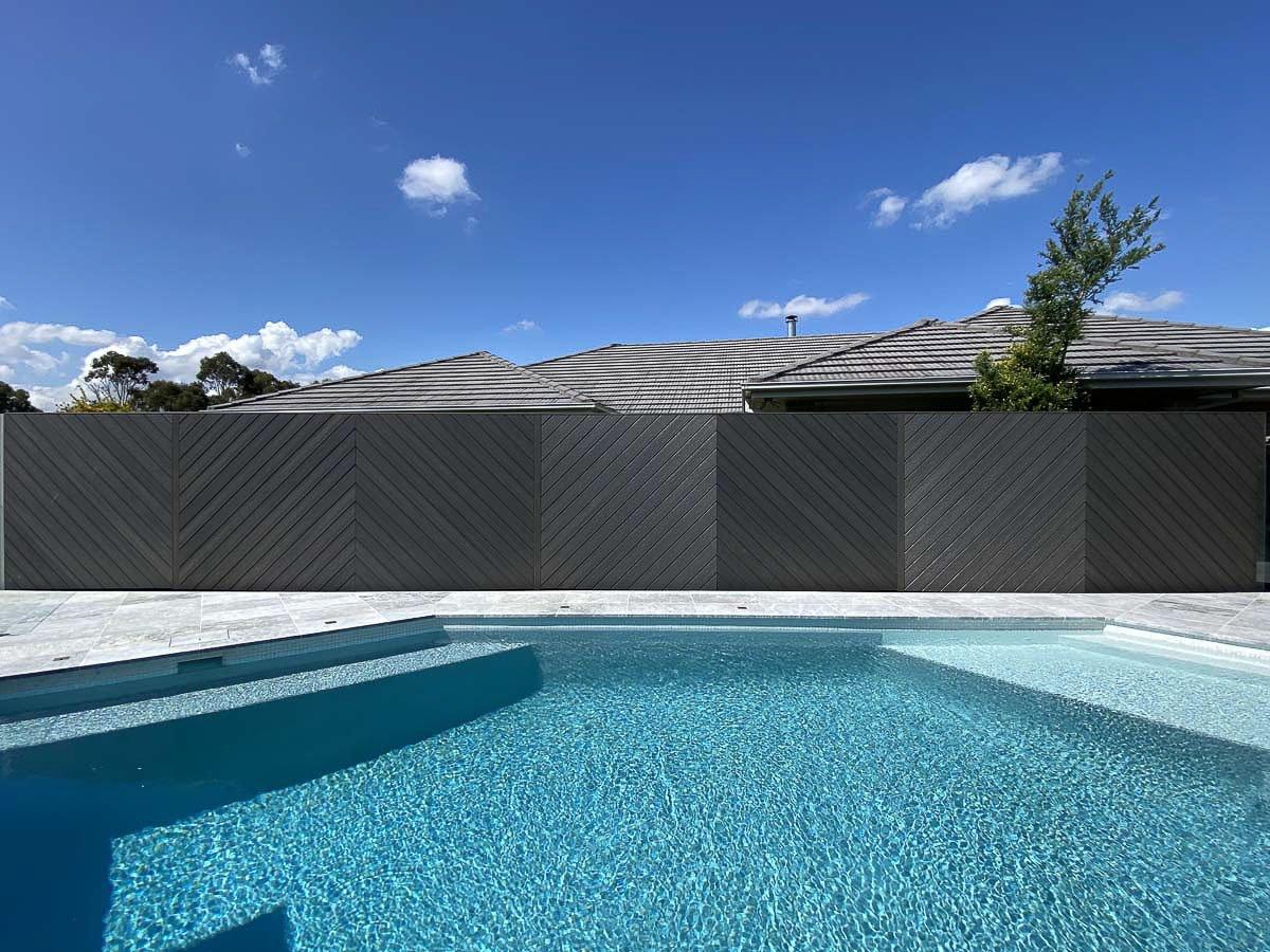 Composite Gap Siding #US31 - 1/2’’ x 5 1/2’’ Silver Gray