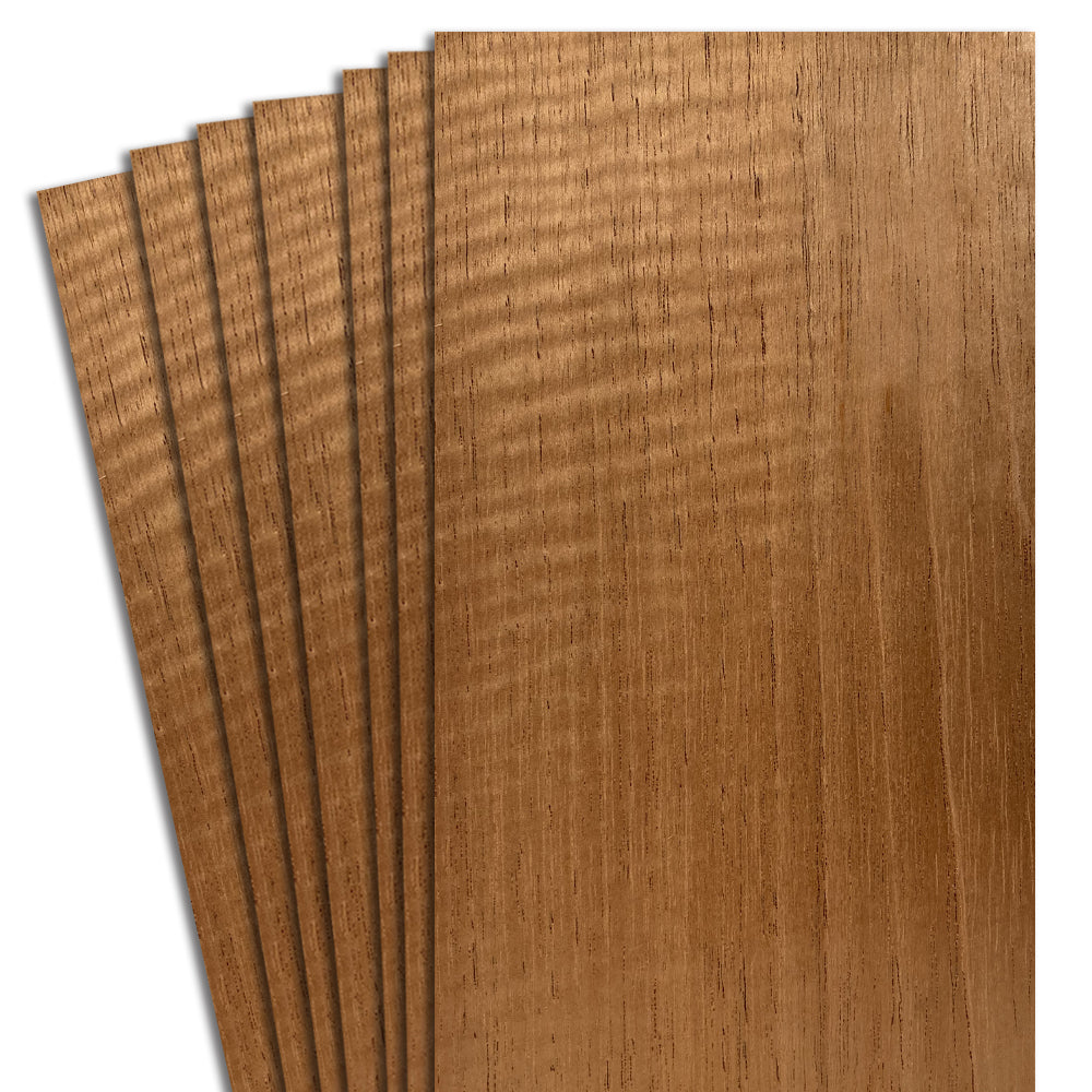 Coupon de placage cèdre espagnole 4,5’’ à 7,5’’ x 12’’ (3 p.c.)