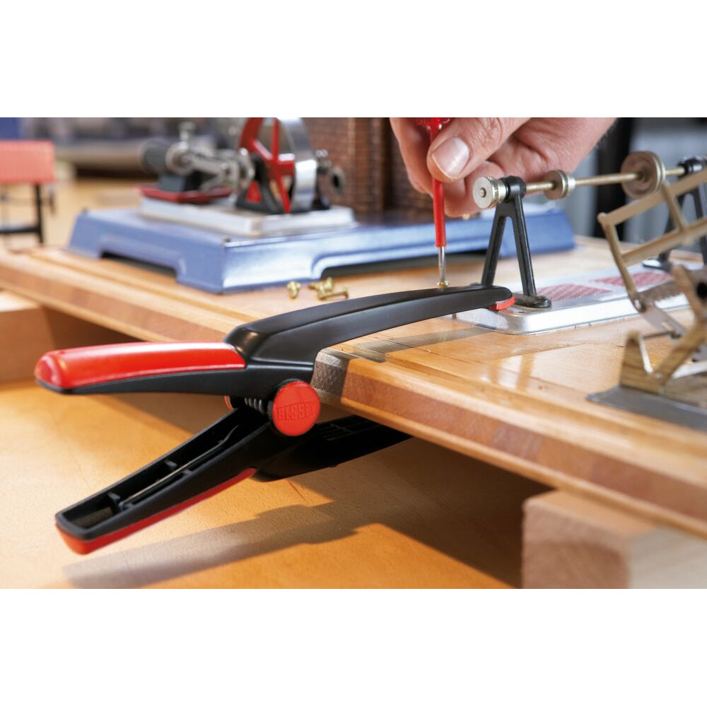 Serre à pince à ressort avec bout étroit Clippix 4" x 3" - Bessey
