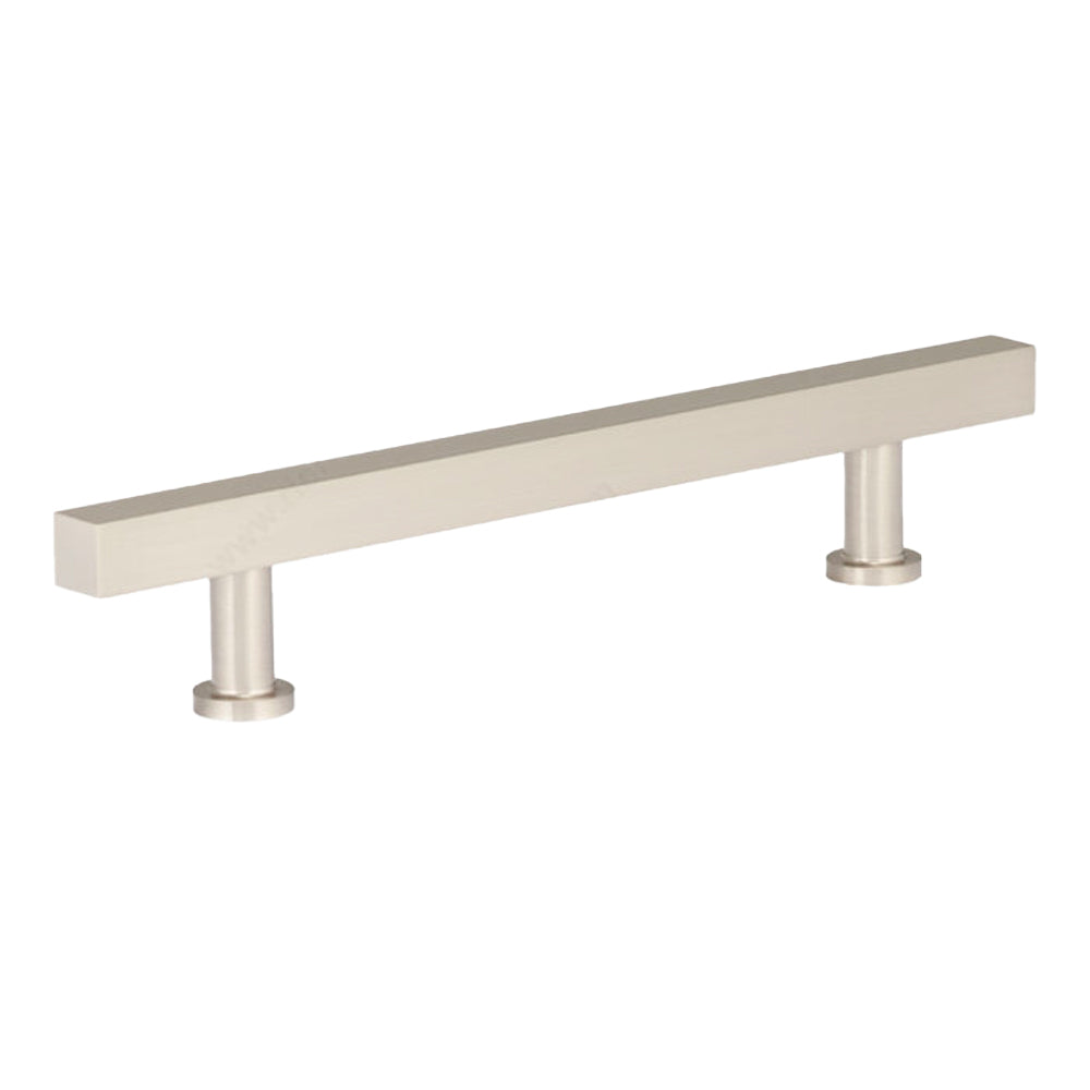 Modern pull #8864 brushed nickel 128mm - Richelieu