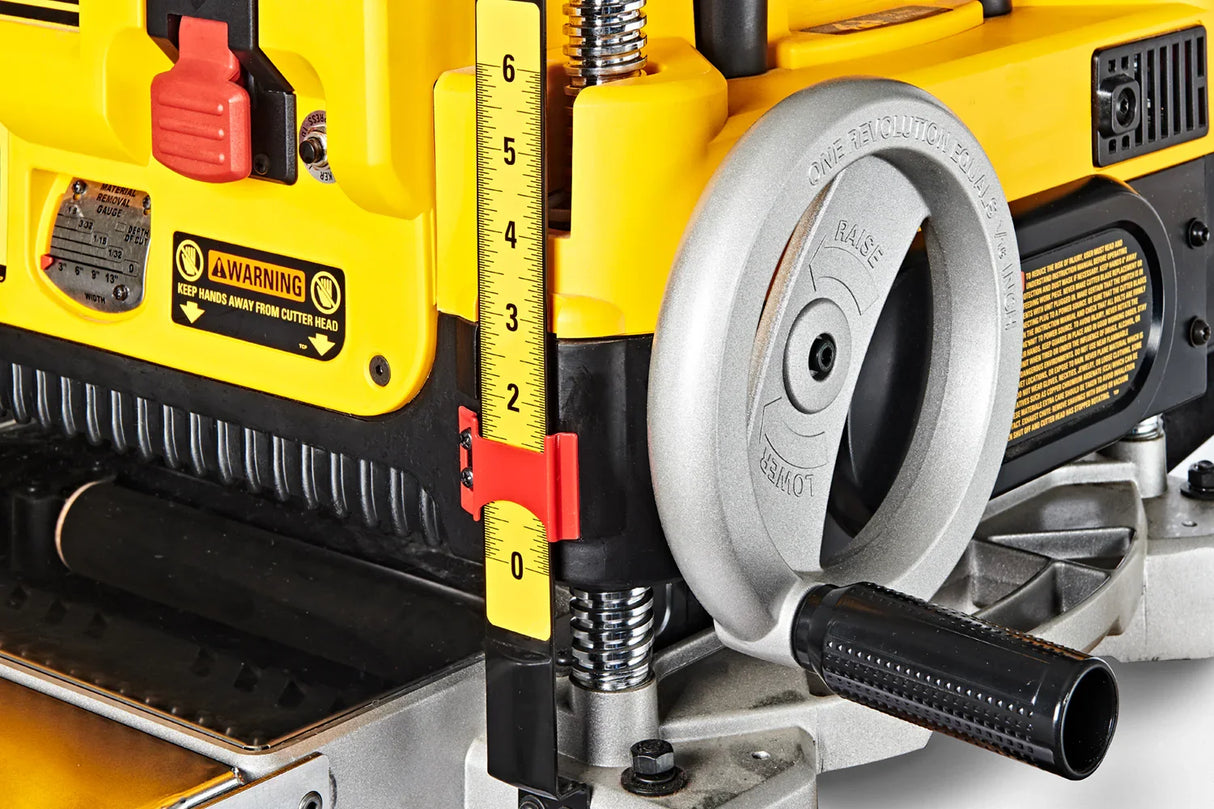 Planeur à deux vitesses et trois lames de 13 po DW735XCAN - Dewalt