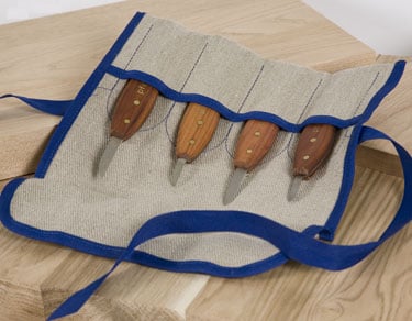 Ensemble de 4 couteaux avec étui en lin (191-192-194 -195) - Pfeil. Fabriqué en Suisse.