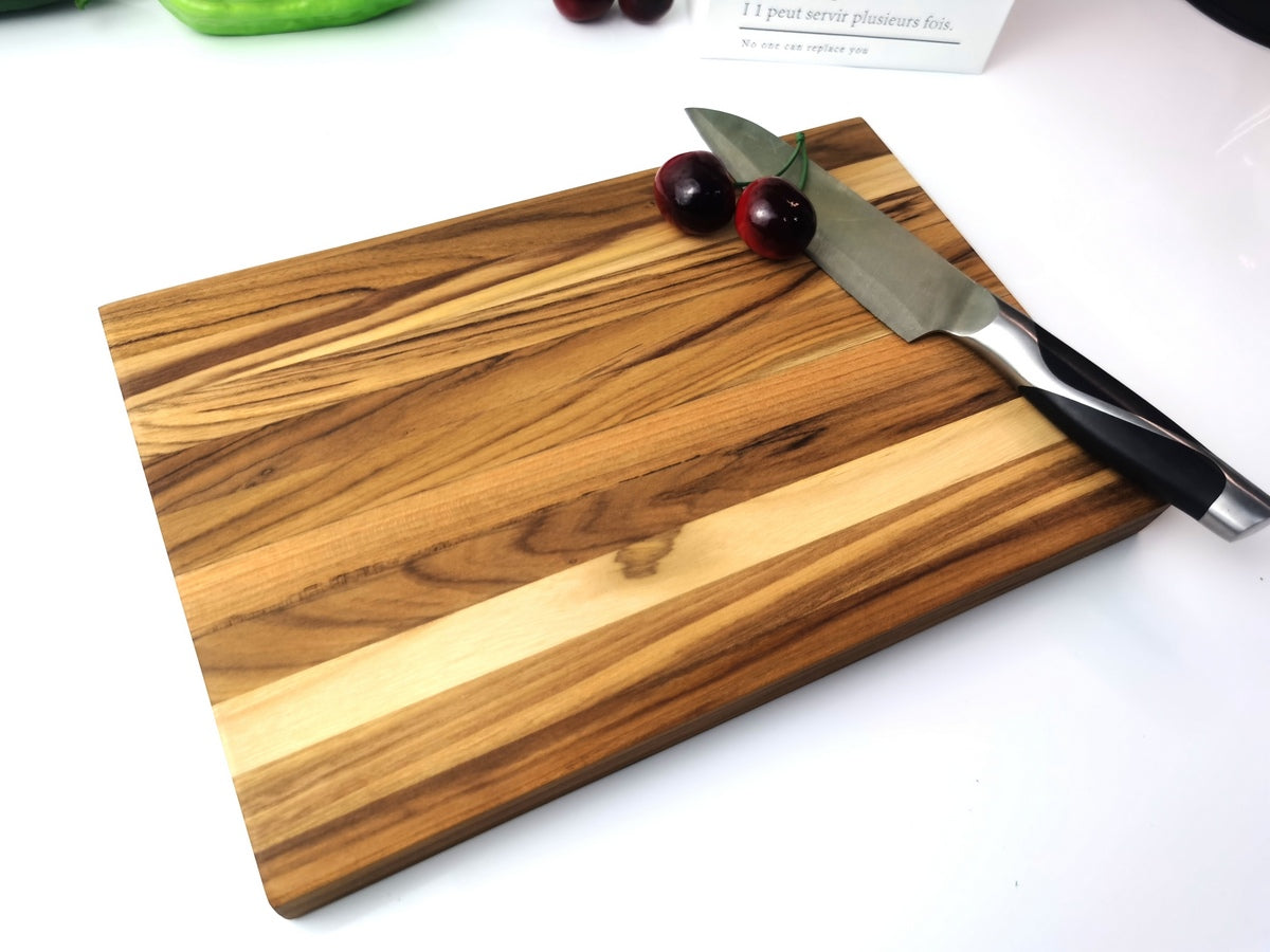 Planche à découper en teck 0.9" x 7.8" x 11.8"