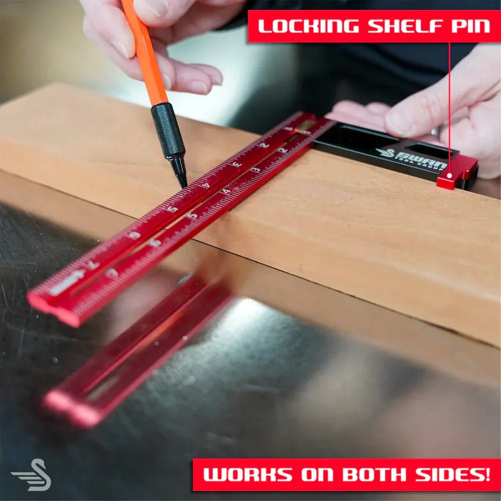 Outil de marquage pour bois avec règle rouge et pince à étagère, idéal pour ébénisterie précise.