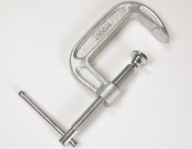 Serre-joints en C de robustesse légère (CM) en acier forge - Bessey