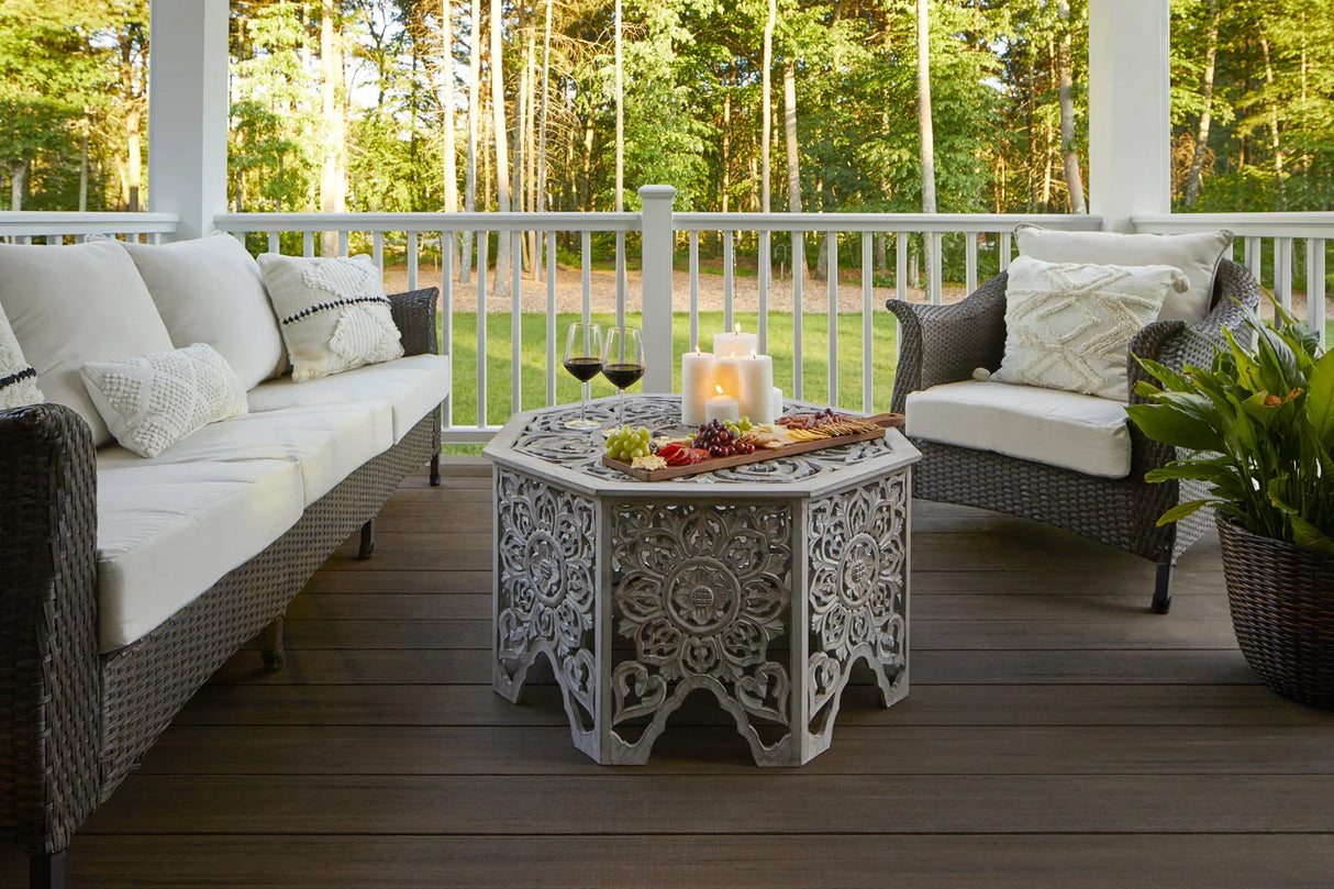 Contremarche de terrasse en PVC Avancé 3/4" x 7 1/4" x 12' TimberTech Landmark - American Walnut