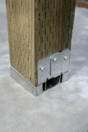 Support de poteau métallique fixé au béton pour structures en bois extérieures