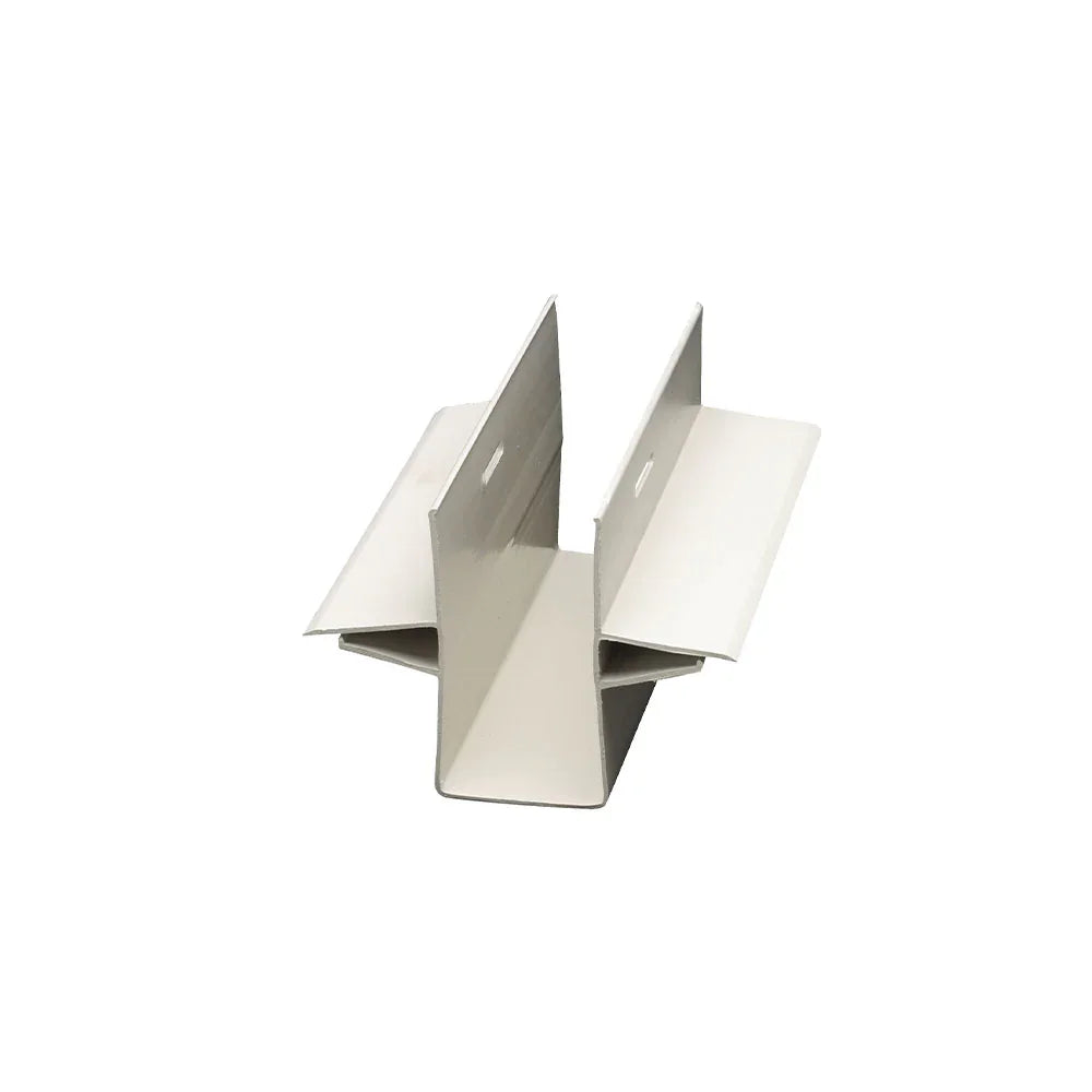 Profilé métallique châche-joint pour terrasse, accessoire d'assemblage en aluminium.