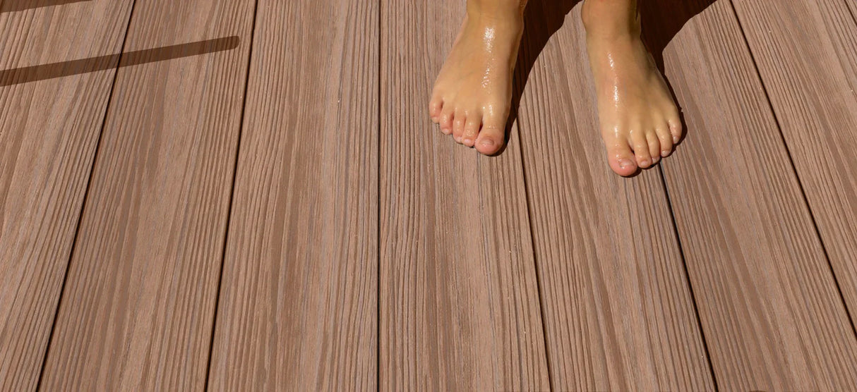 Fascia de terrasse en PVC 1"x12"x12' (0,63"x11,2"x12’) Eva-Last Apex Plus - Chestnut Cedar