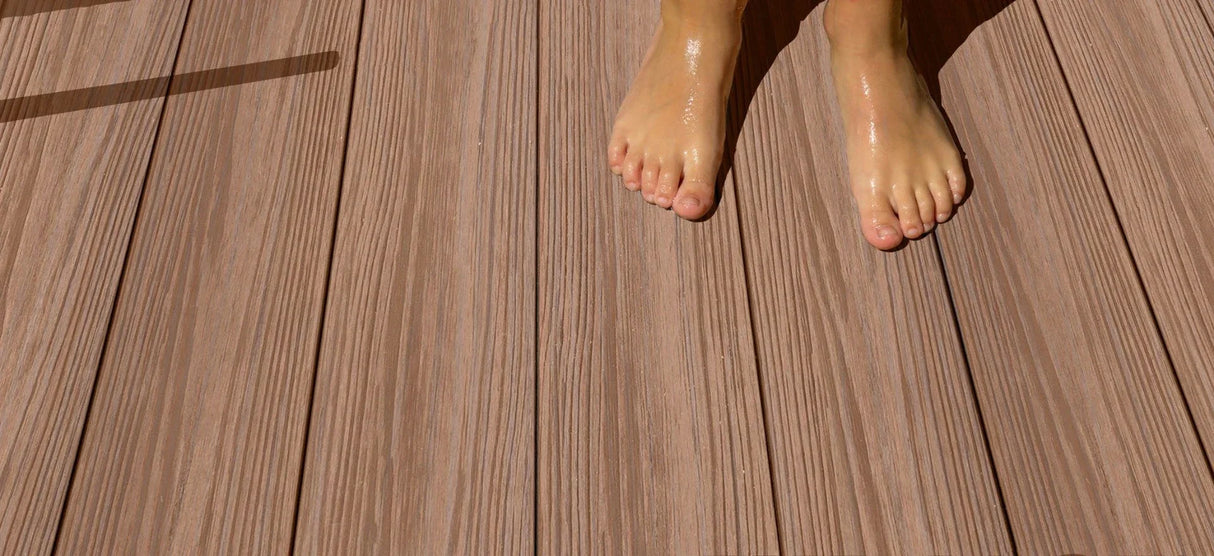 Planche de terrasse rainurée en PVC 1"x6" (0,945"x5,5") Eva-Last Apex Plus - Chestnut Cedar