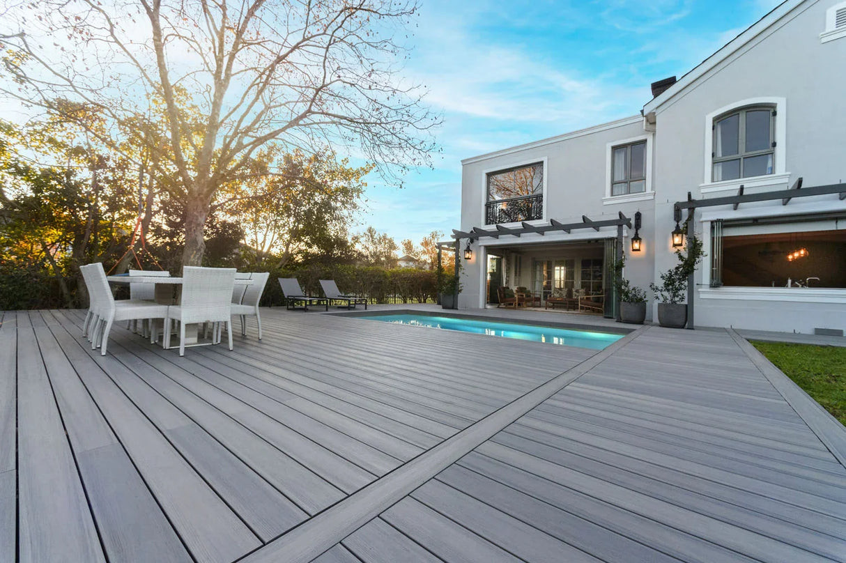 Contremarche de terrasse en Composite 1"x8"x12' (0,65"x7,24"x12’) Eva-Last Infinity - Carribean Coral
