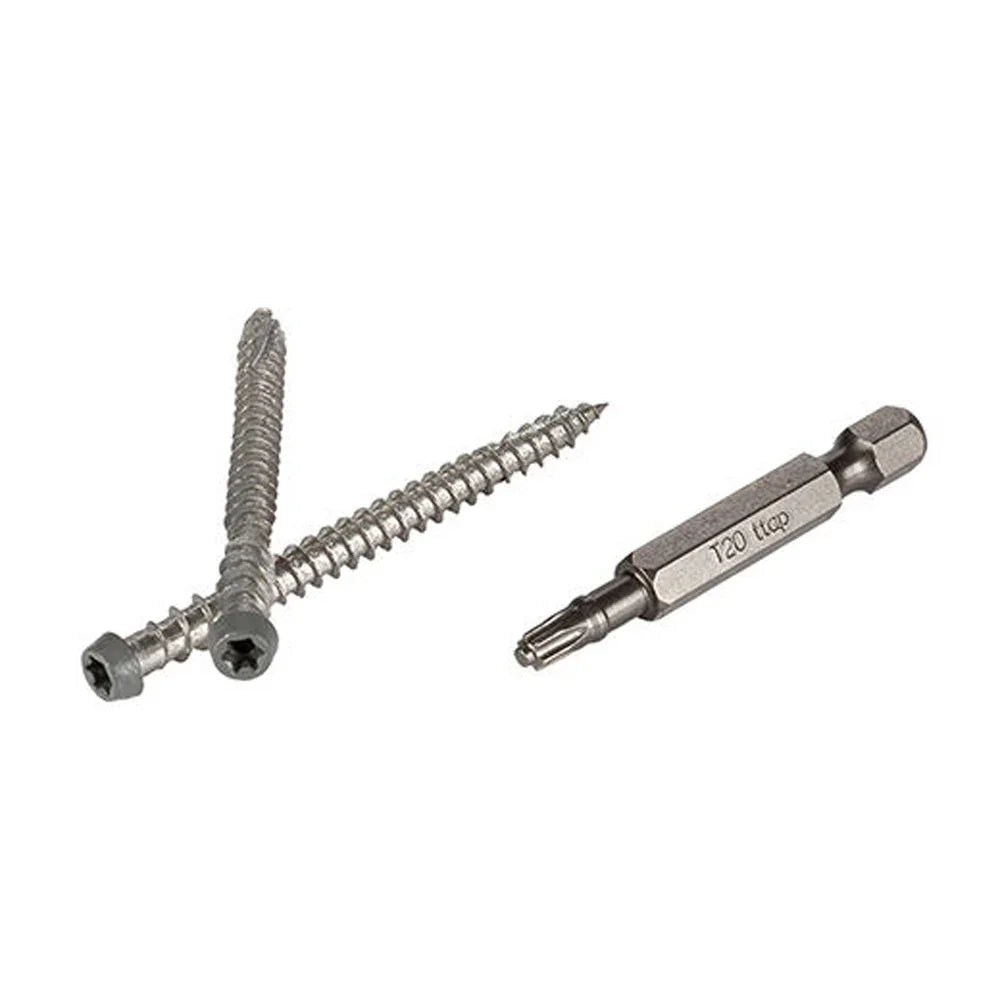Vis de terrasse en inox et embout Torx pour bois composite, fond blanc