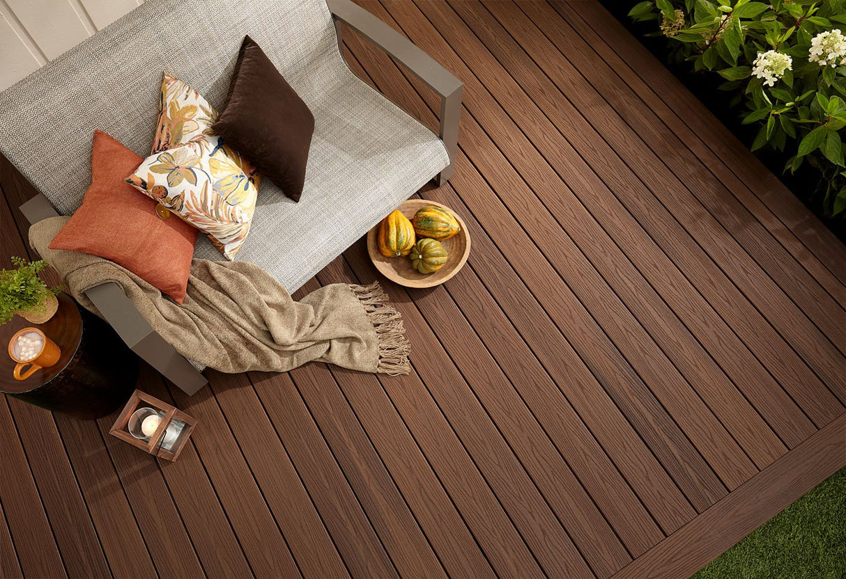 Planche de terrasse rainurée en Composite 1" x 6" Fiberon Good Life Escapes - Bungalow