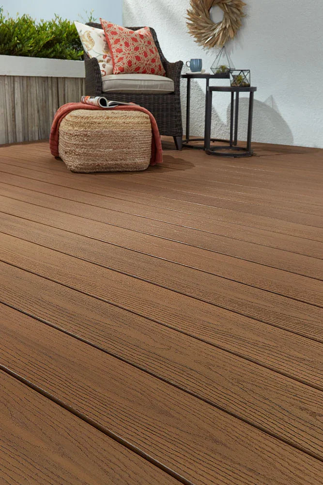 Contremarche de terrasse en Composite 3/4" x 7 1/4" x 12' Fiberon Good Life Escapes - Tuscan Villa