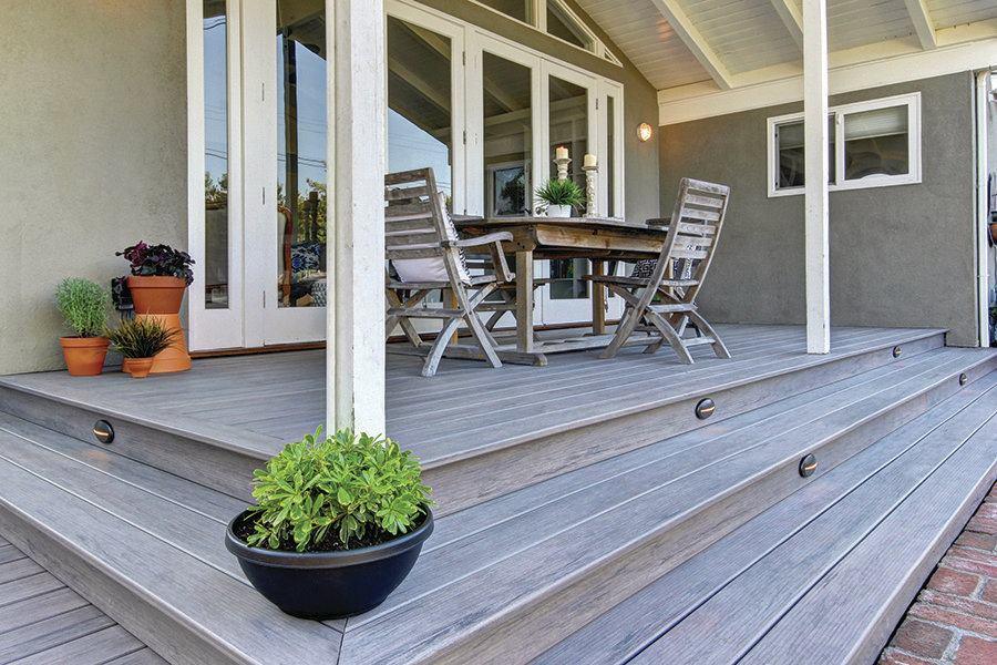 Contremarche de terrasse en Composite 9/16" x 7 1/4" x 12' TimberTech Legacy - Ashwood