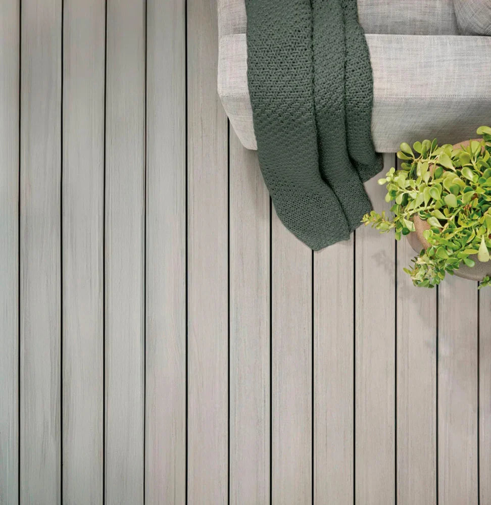 Fascia de terrasse en PVC Avancé 1/2" x 11 3/4" x 12' TimberTech Harvest+ - Timber Gray
