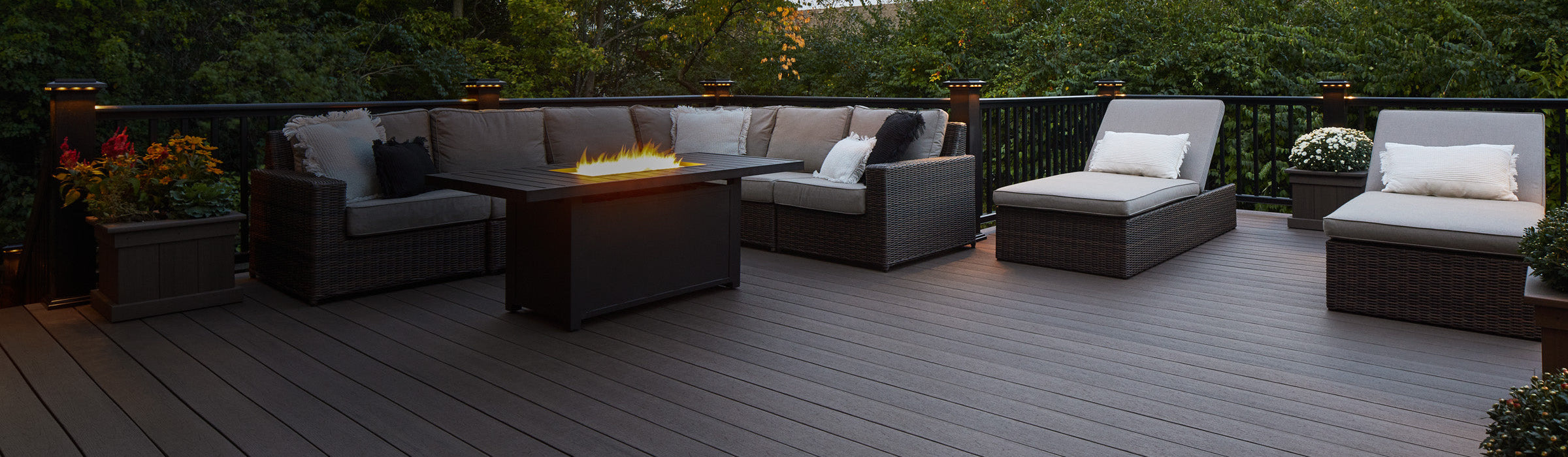 AMERICAN WALNUT Landmark / TimberTech PVC