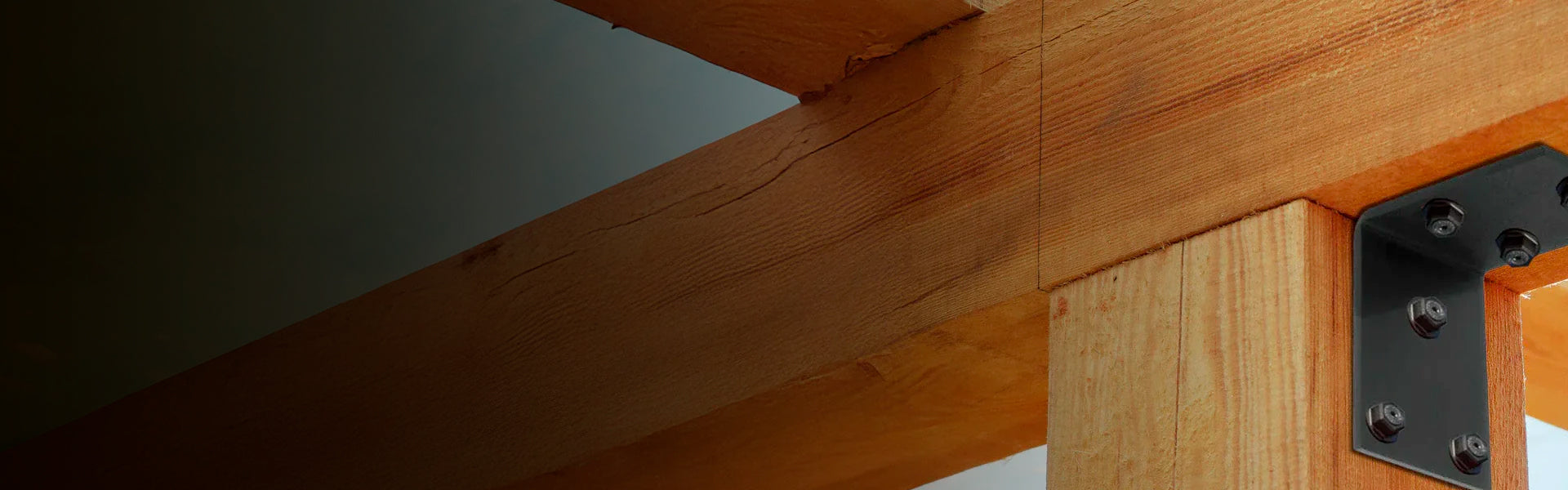 Équerres et cornières pour terrasse