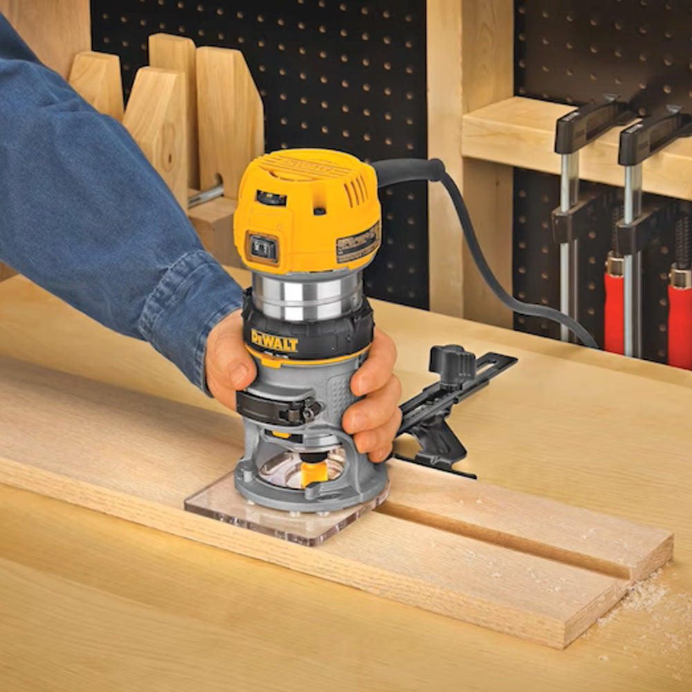 Toupie compacte à base fixe 1 ¼ cv - DeWalt