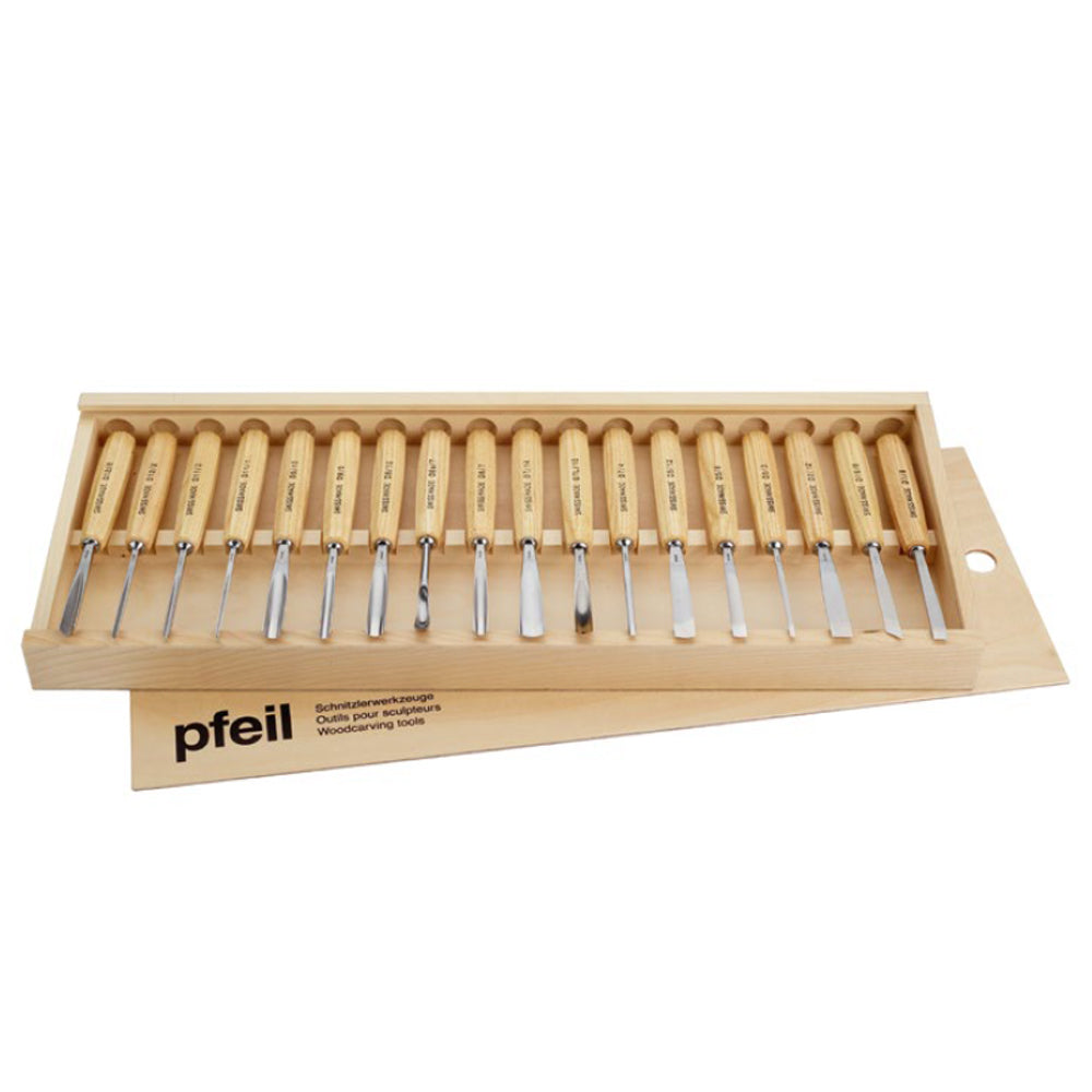 Set of 18 gouges with wooden support - Pfeil. Swiss Made.
