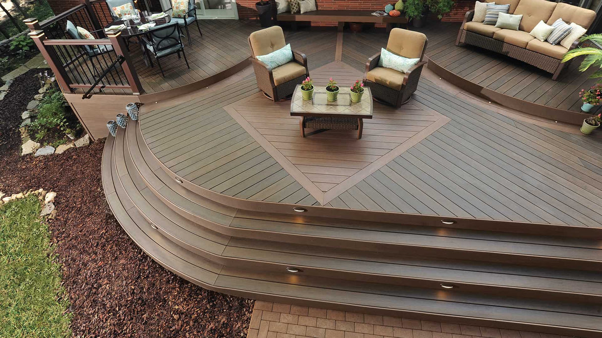 Contremarche de terrasse en Composite 9/16" x 7 1/4" x 12' TimberTech Legacy - Mocha