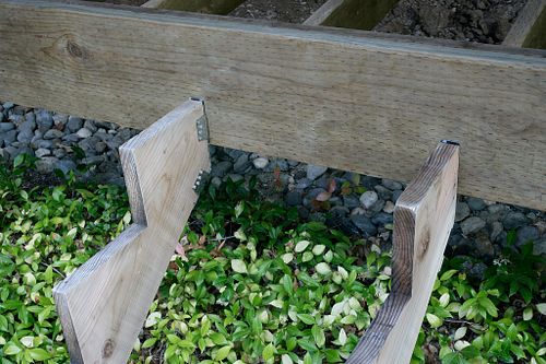 Hanger for wooden stair stringer ZMAX