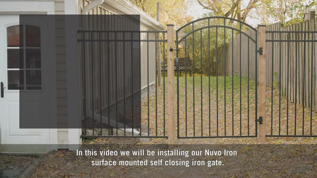 Portillon en fer noir Benitoite arqué 45’’ x 68’’ - Nuvo Iron